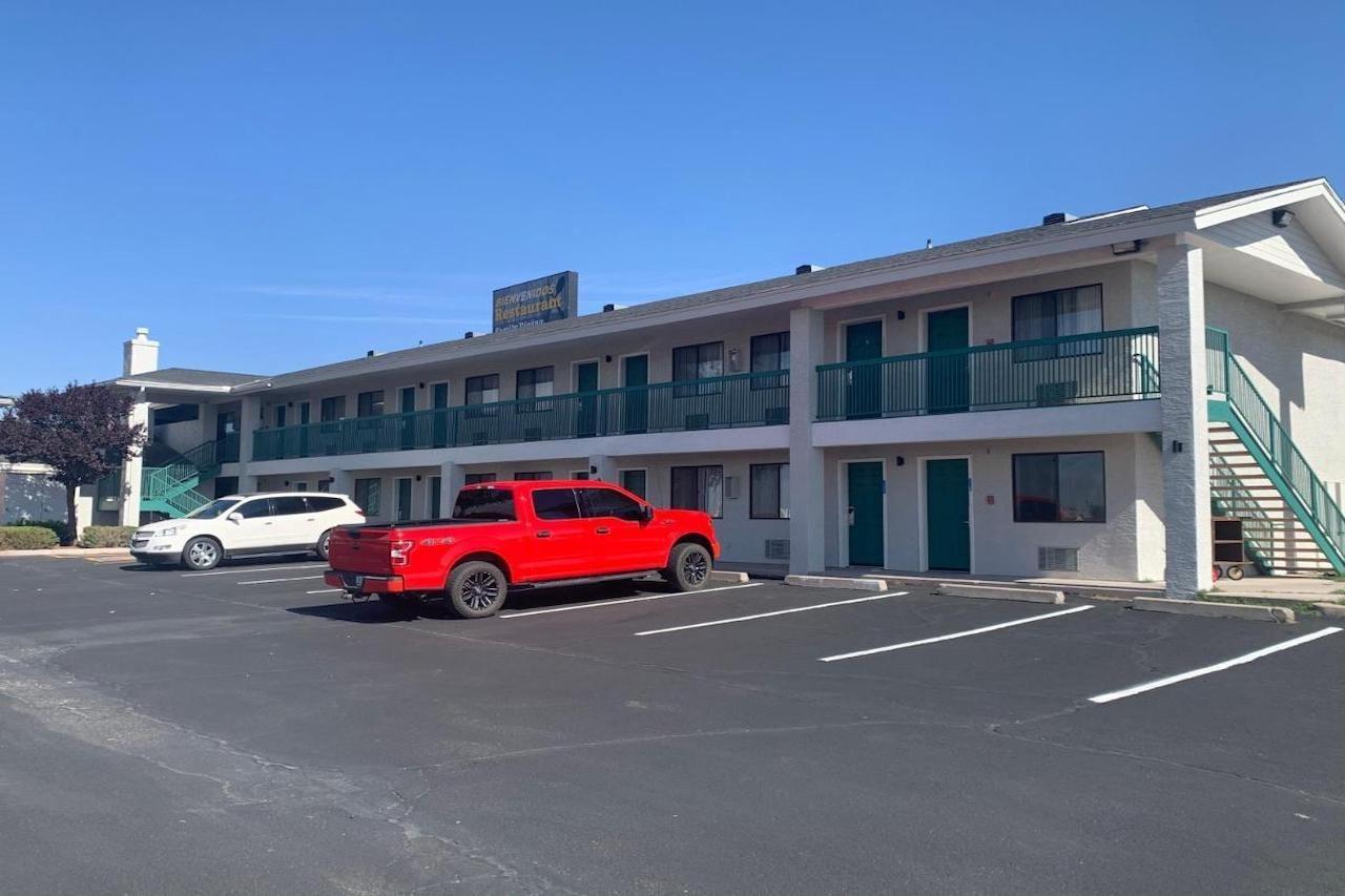 Greentree Inn Of Holbrook, Az Exterior foto