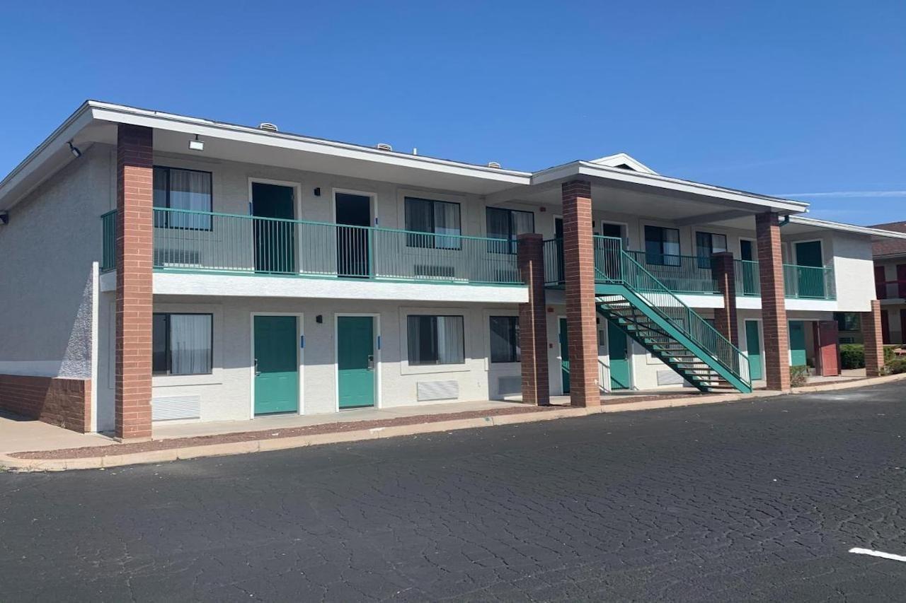 Greentree Inn Of Holbrook, Az Exterior foto